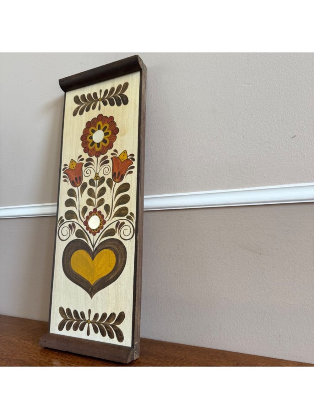 Hand-Painted Folk Art Wooden Wall Plaque With Heart & Floral Design - Picture 8 of 12